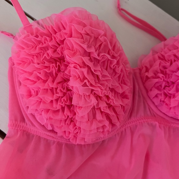 La SENZA Vibrant Pink Sheer Chemise - Picture 2 of 9